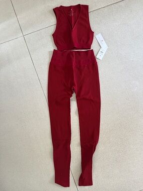 Spiritual Gangster Ribbed V-Neck Crop Top & High-Waist Leggings Set - Red